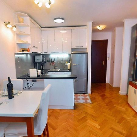 One Bedroom Apartment Terrace Parking Split Extérieur photo
