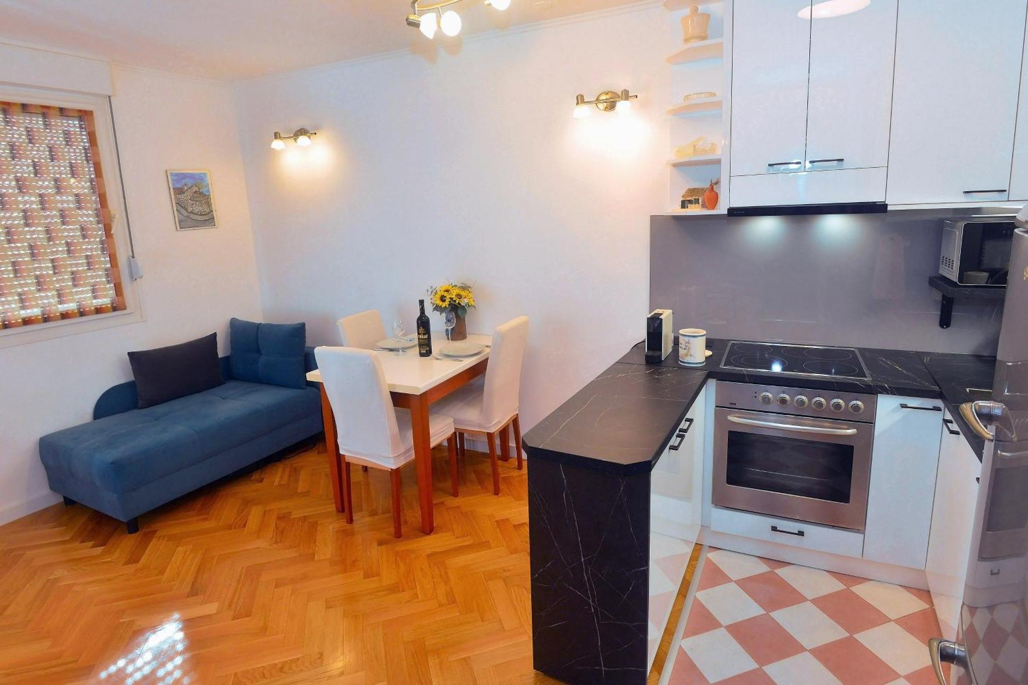 One Bedroom Apartment Terrace Parking Split Extérieur photo
